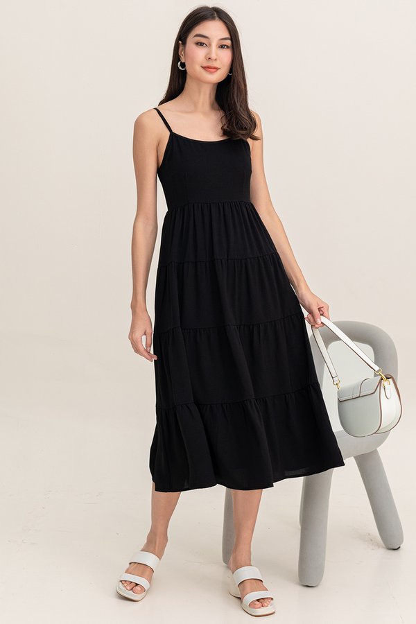 Della Dress Black