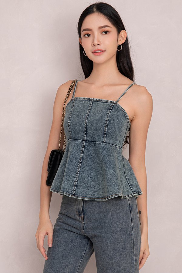 Emberly Denim Top Vintage Wash