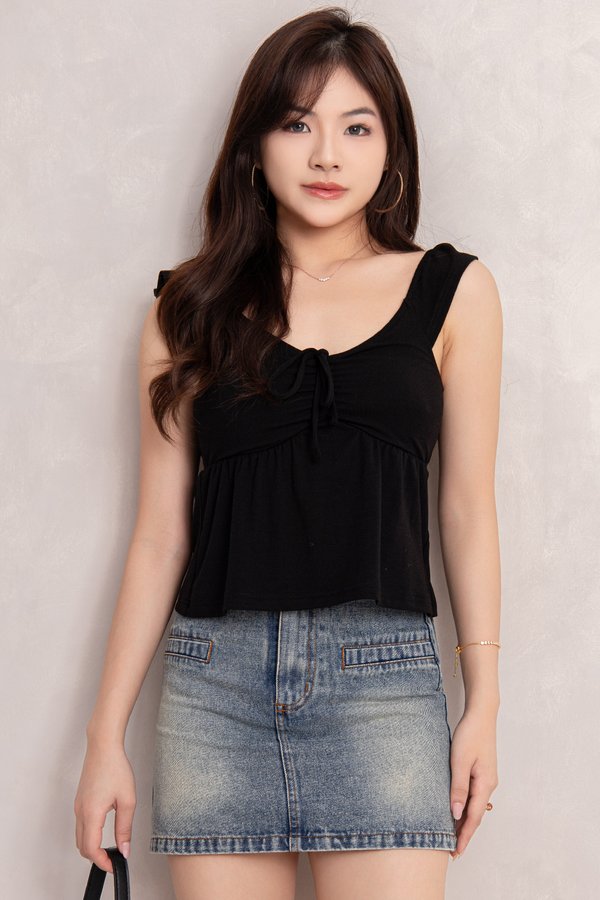 Scarlet Padded Top Black *PLUSH*