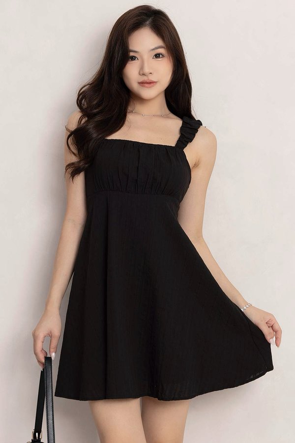 Leona Embroidery Dress Black