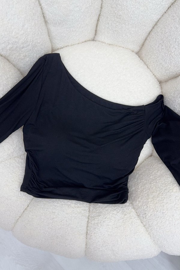 Carter Padded Top Black *MM*