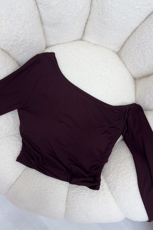 Carter Padded Top Burgundy *MM*