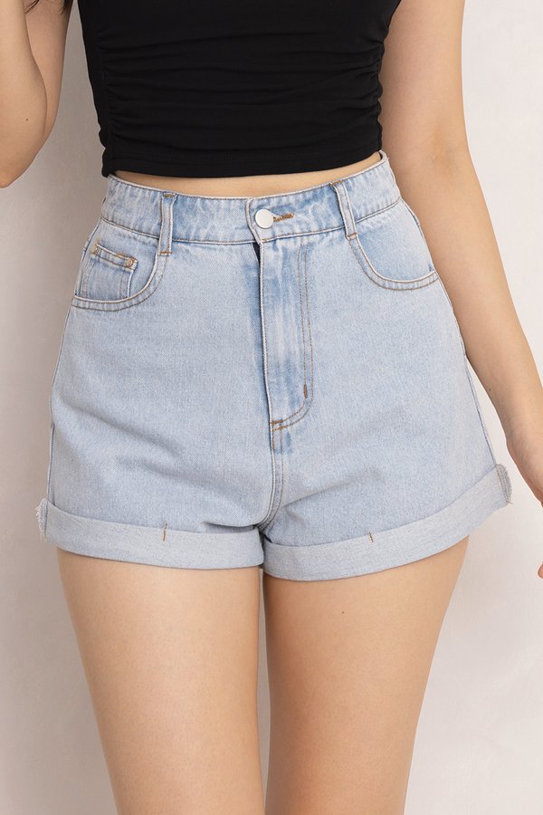 Ella Denim Shorts Light Wash