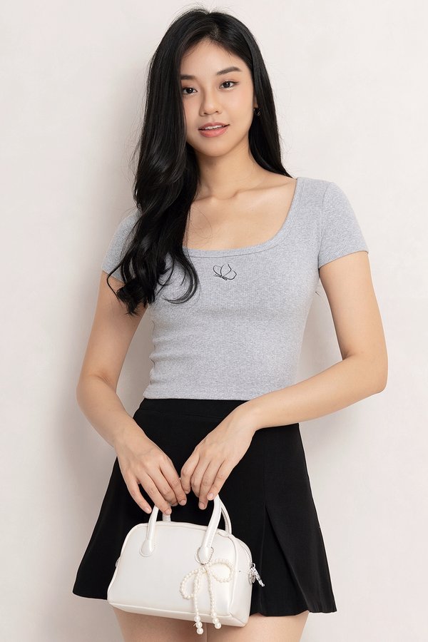The Butterfly Top Light Textured Grey