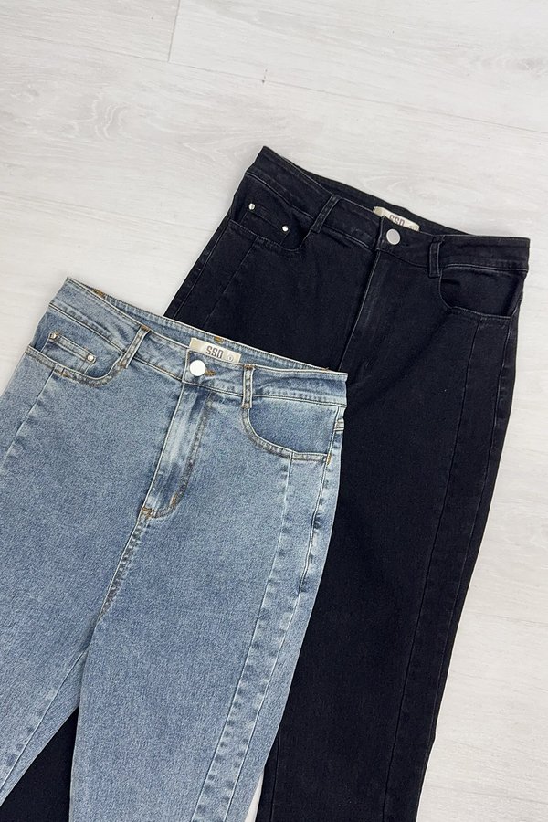 Akira Denim Jeans Black Acid