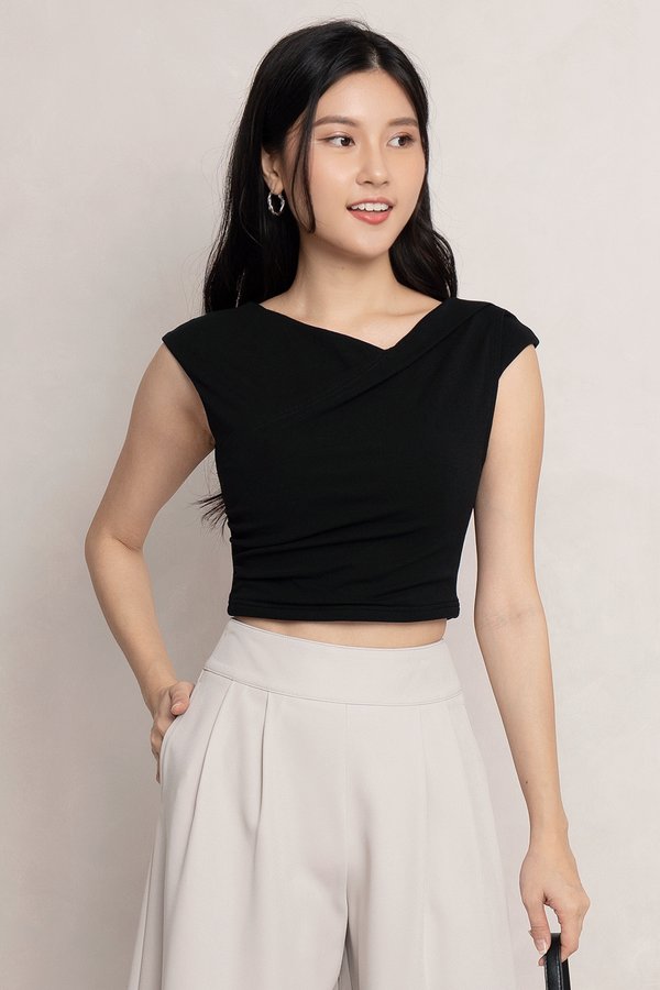 Delaney Padded Top Black *PLUSH*