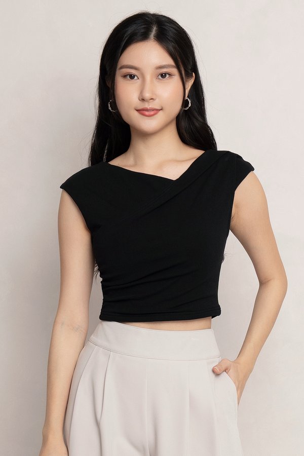 Delaney Padded Top Black *PLUSH*