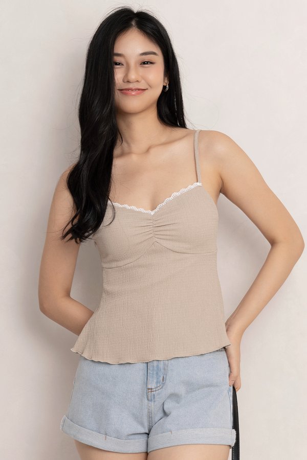 Sharlet Padded Top Sand