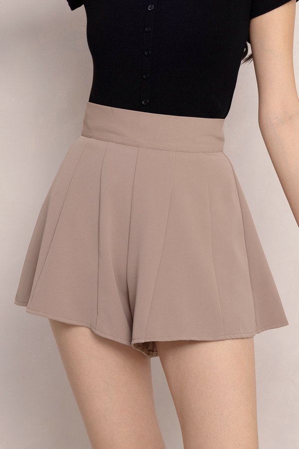 Nerine Shorts Latte