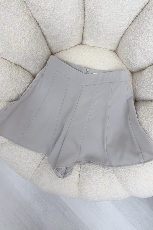 Serine Shorts Light Grey