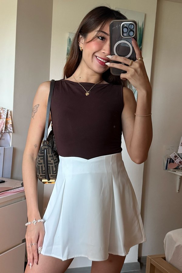 Jean Skorts White
