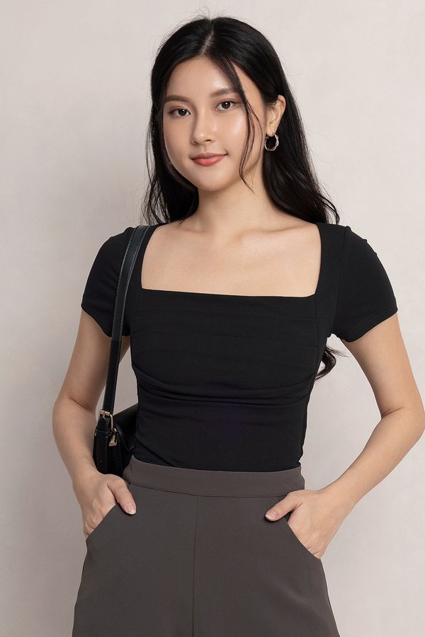 Nerissa Padded Top Black *PLUSH*