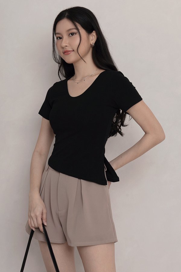 Victoria Padded Top Black *PLUSH*