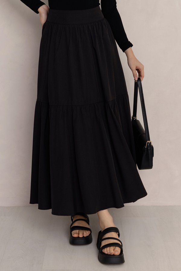 Brie Tier Skirt Black