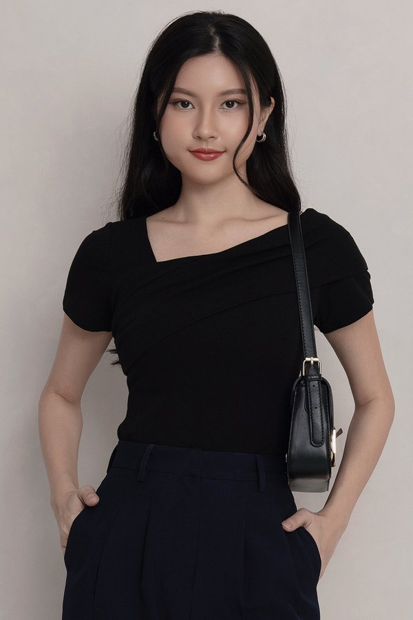 Jordyn Padded Top Black *PLUSH*