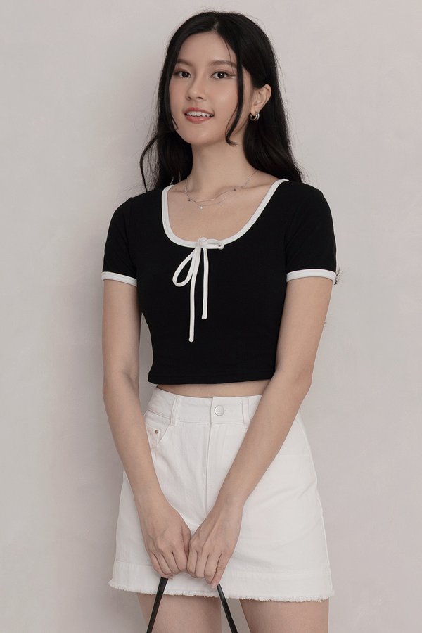 Maelynn Padded Top Black/White *PLUSH