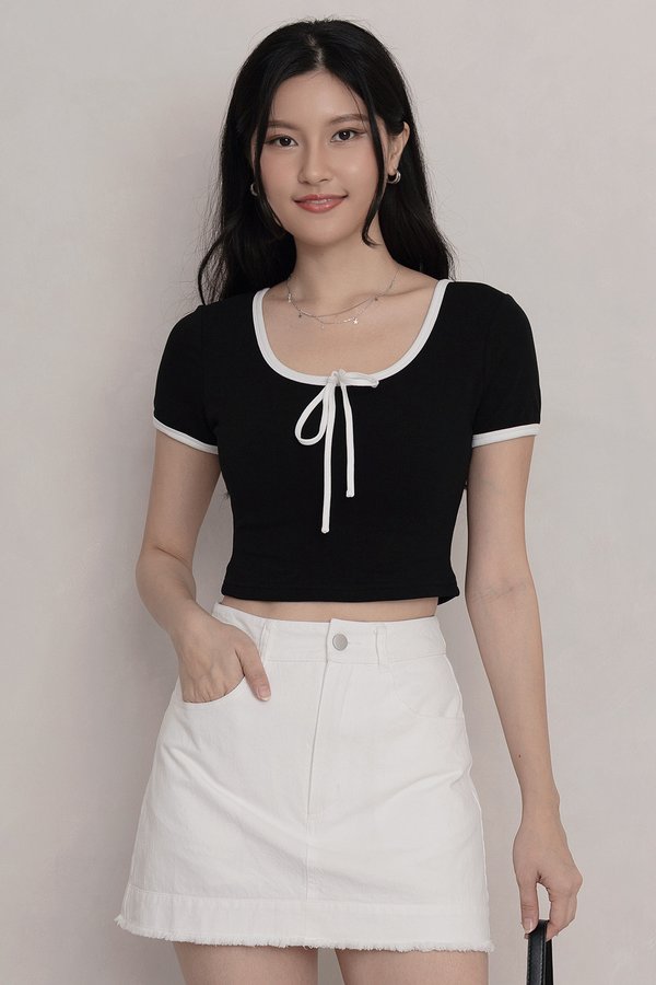 Maelynn Padded Top Black/White *PLUSH