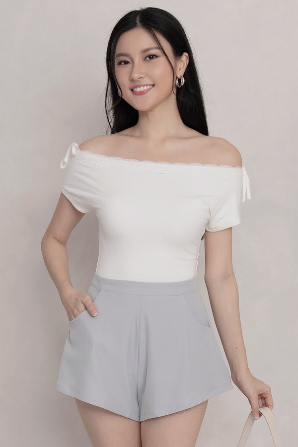 Vespera Padded Top White *MM*