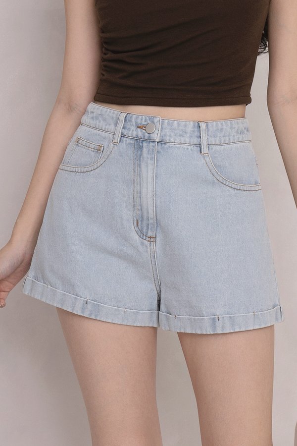 Etta Denim Shorts Light Wash