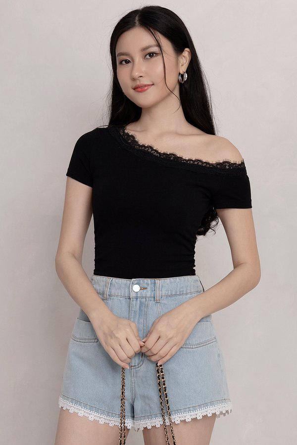 Jayleen Padded Top Black *PLUSH*