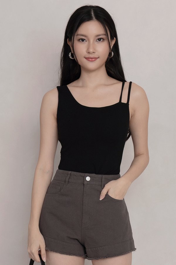 Raylia Padded Top Black *PLUSH*
