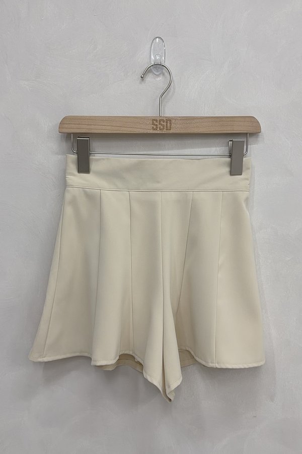 Nerine Shorts Vanilla