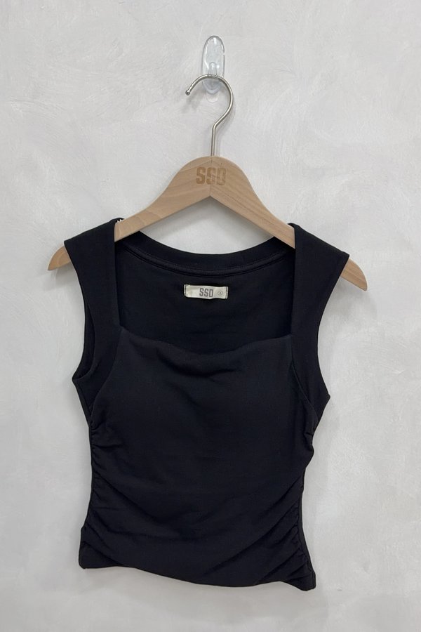 Noelle Padded Top Black *PLUSH*
