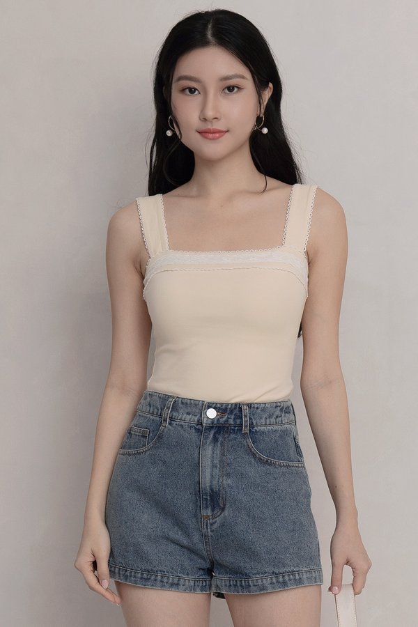 Malida Padded Top Buttermilk *PLUSH*