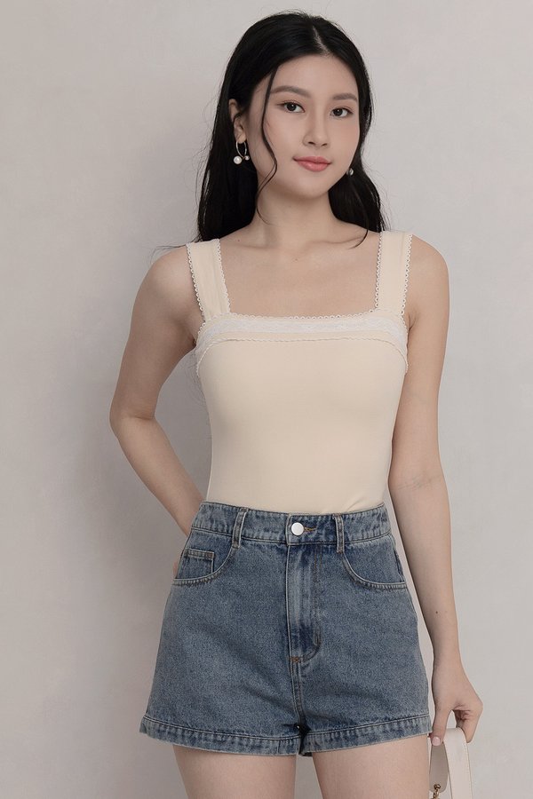 Malida Padded Top Buttermilk *PLUSH*