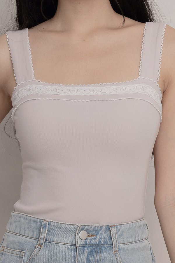 Malida Padded Top Ash Lavender *PLUSH*