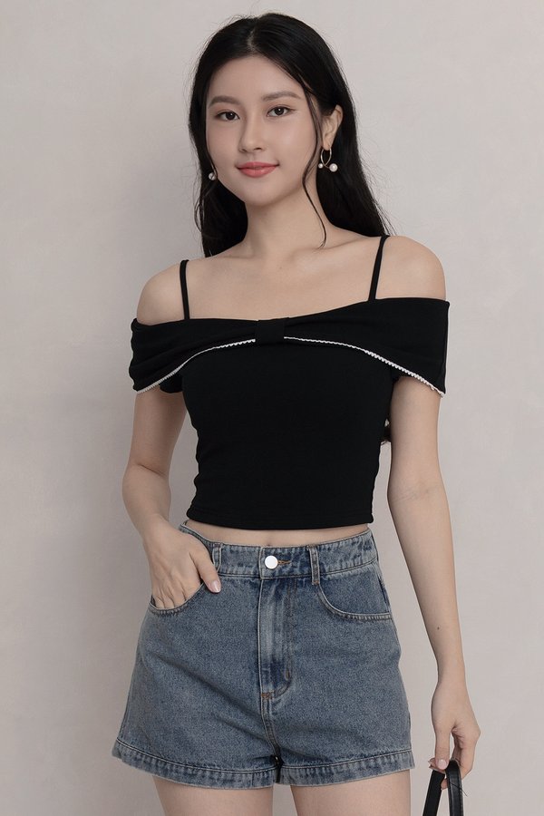 Belle Padded Top Black *PLUSH*