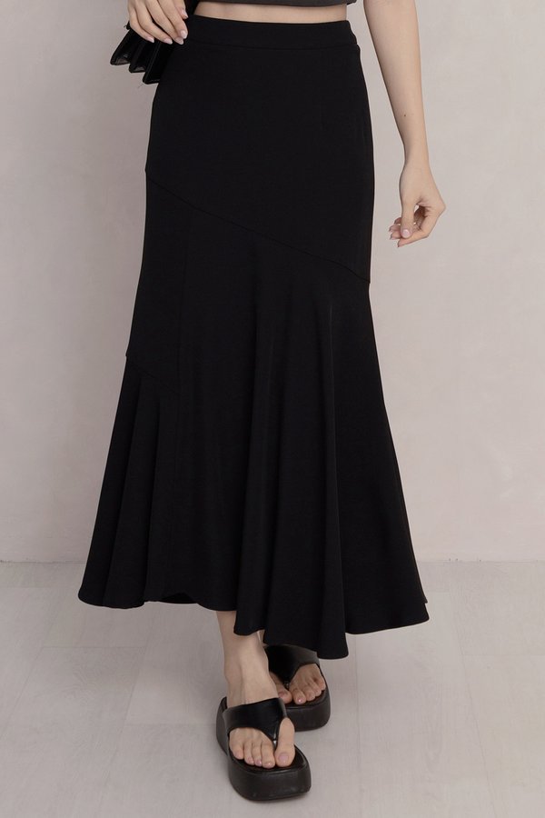 Enid Flowy Maxi Skirt Black