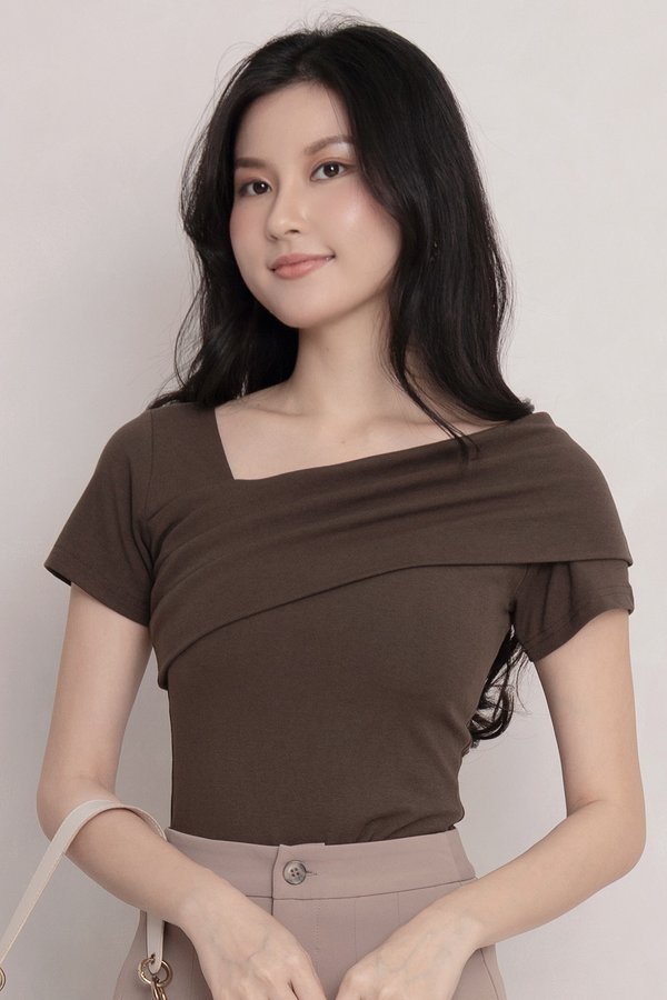 Jordyn Padded Top Dark Cocoa *PLUSH*