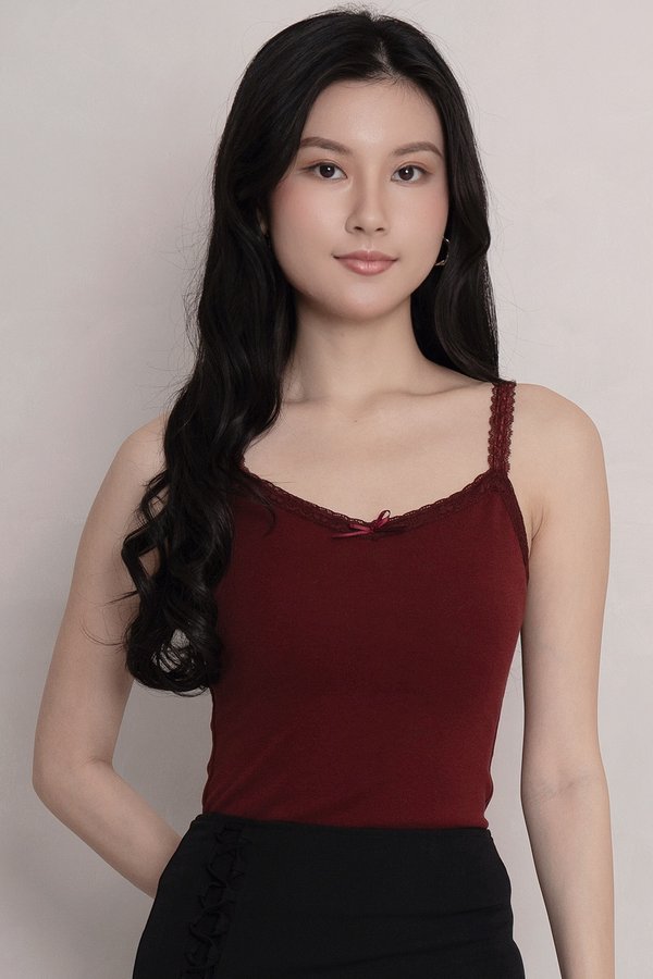 Kinsley Padded Top Maroon *PLUSH*