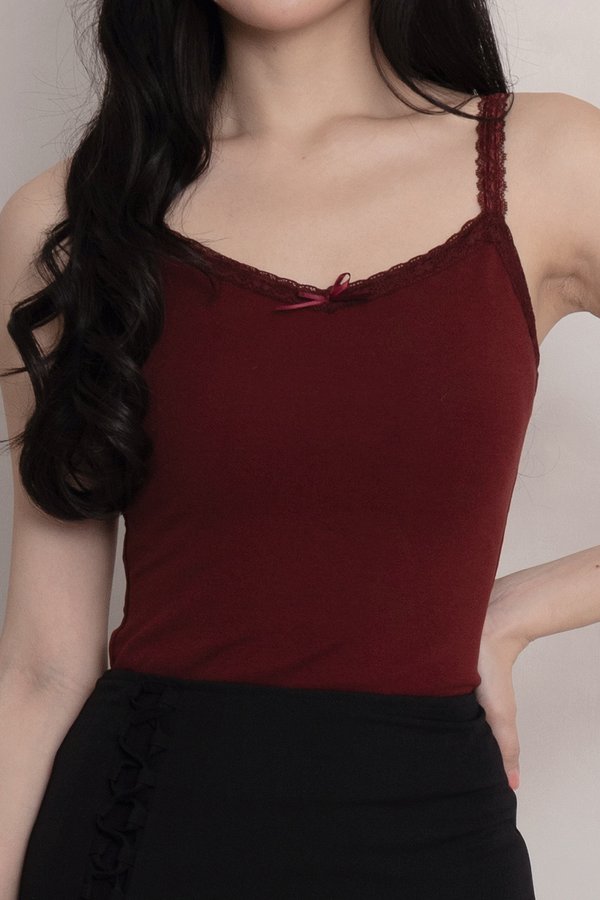 Kinsley Padded Top Maroon *PLUSH*