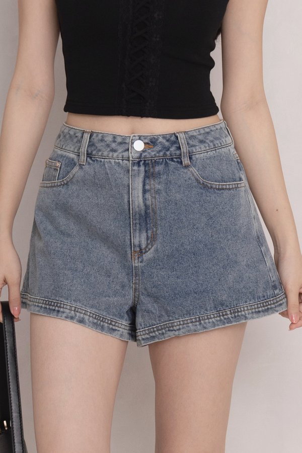 Tevena Denim Shorts Stone Wash