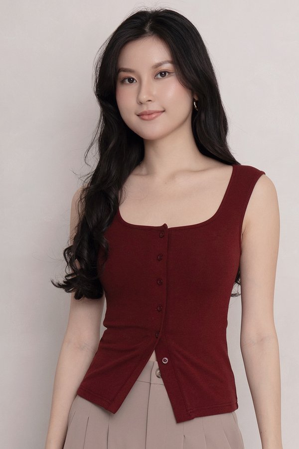 Alma Padded Top Maroon *PLUSH*