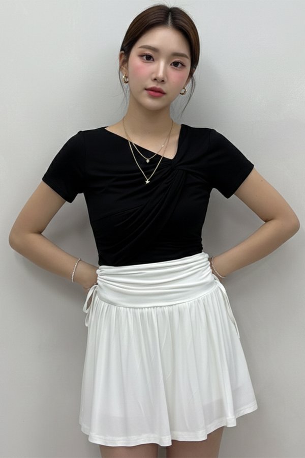 Antonia Padded Top Black *MM*