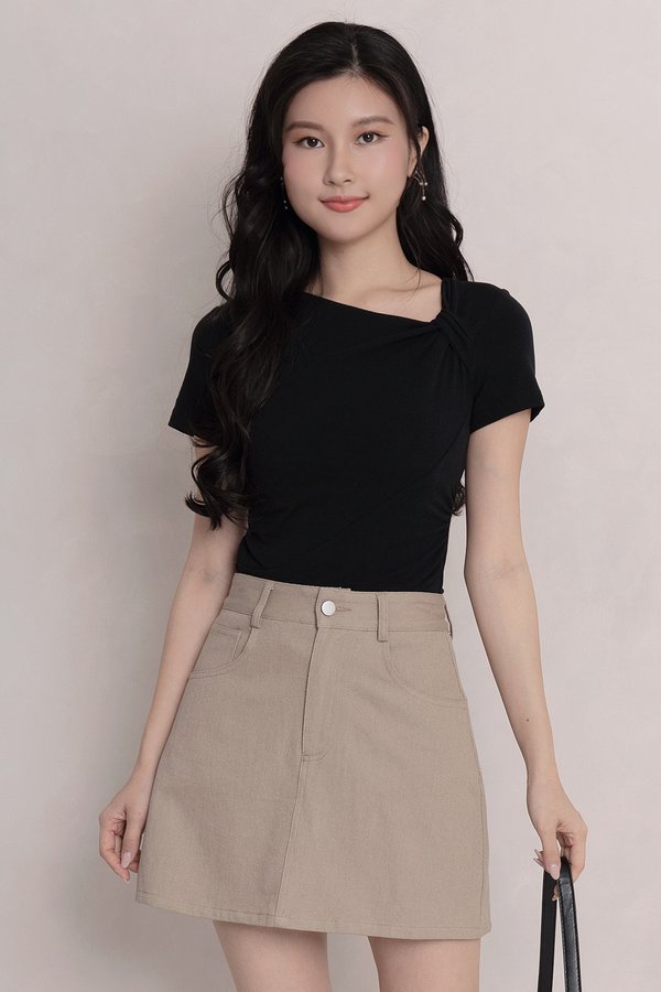 Raisa Padded Top Black *PLUSH*