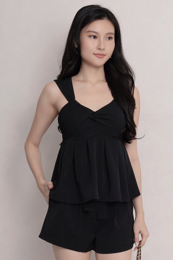 Clarissa Padded Top Black