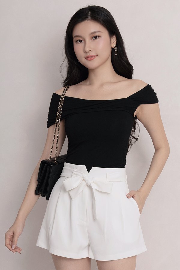 Verbena Shorts White