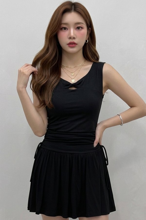 Theo Padded Top Black *PLUSH*