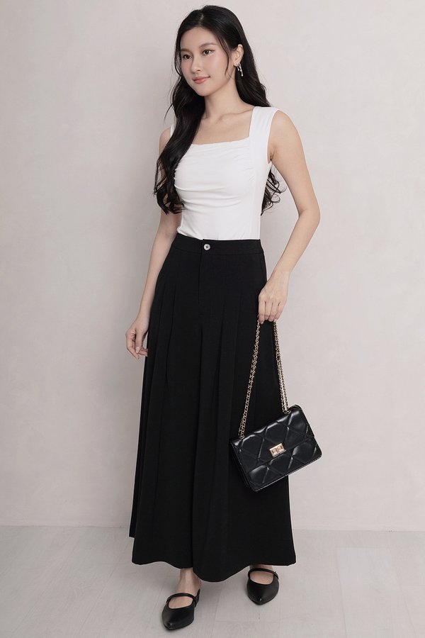 Aurelia Padded Top White *PLUSH*