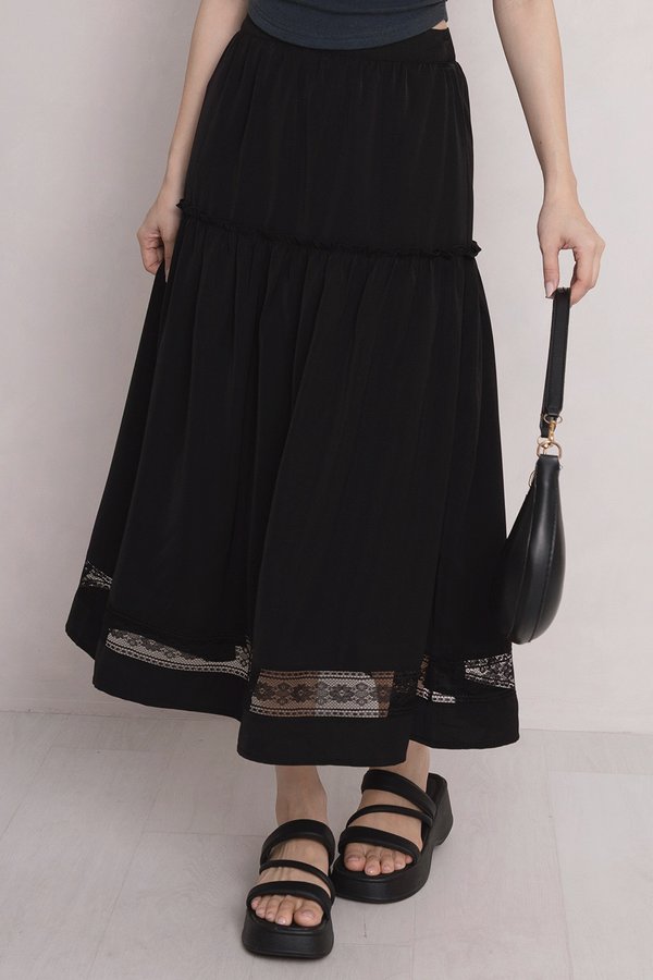 Vida Crochet Trim Skirt Black