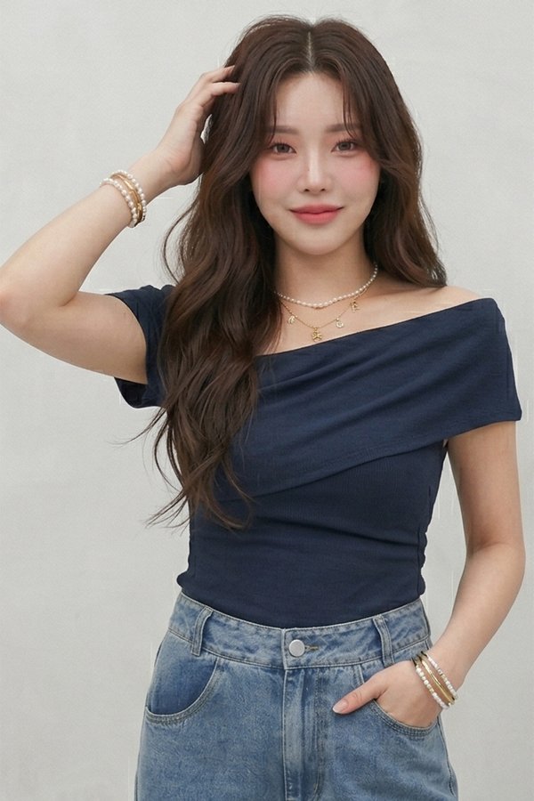 Jordyn Padded Top Navy *PLUSH*