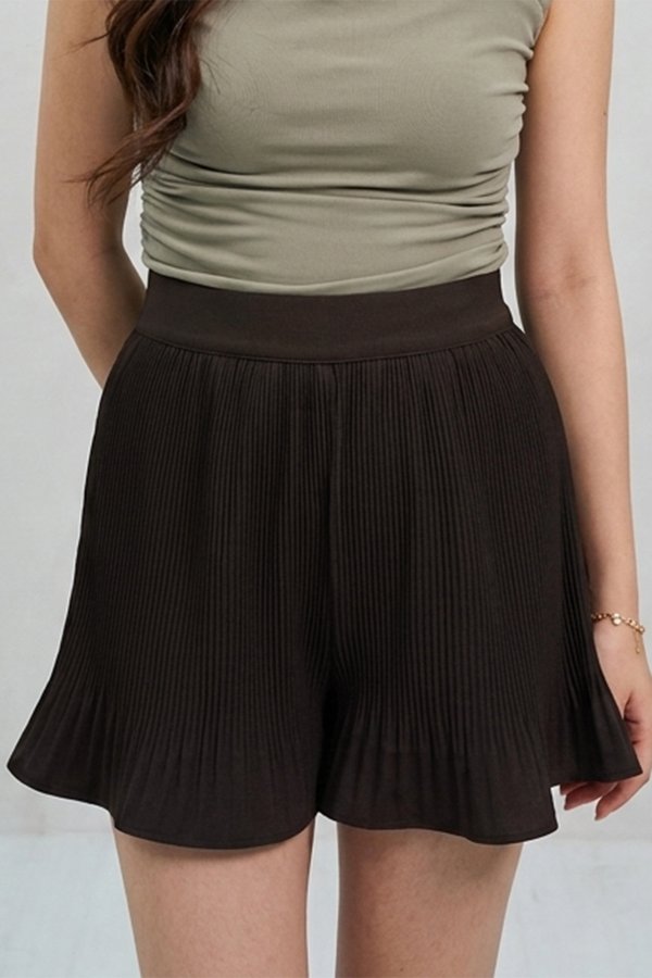 Lyrica Pleated Shorts Dark Brown