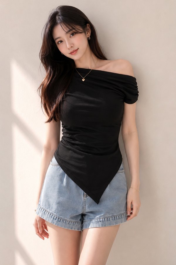 Dara Padded Top Black *MM*