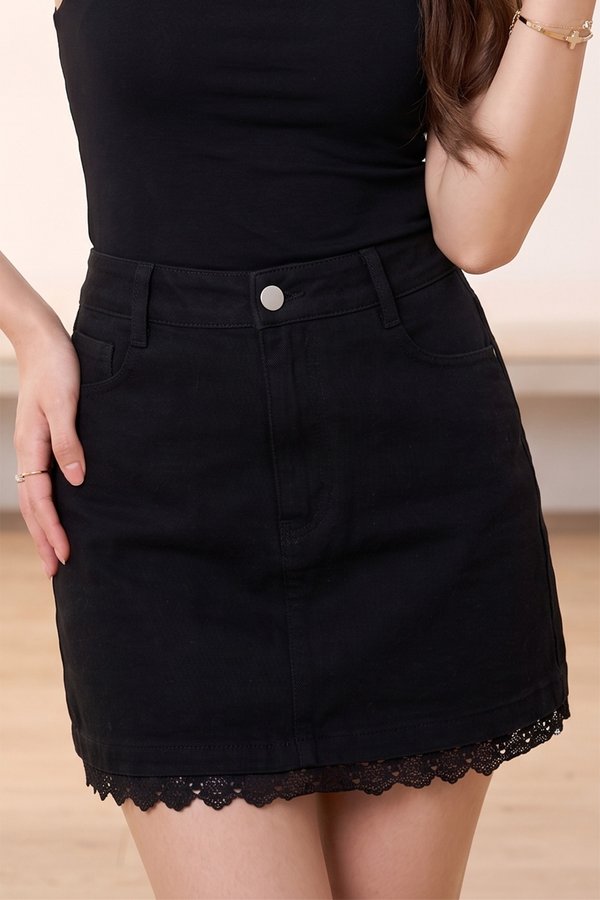 Aero Crochet Trim Denim Skorts Black