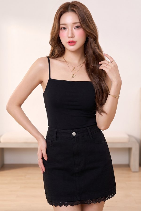 Aero Crochet Trim Denim Skorts Black