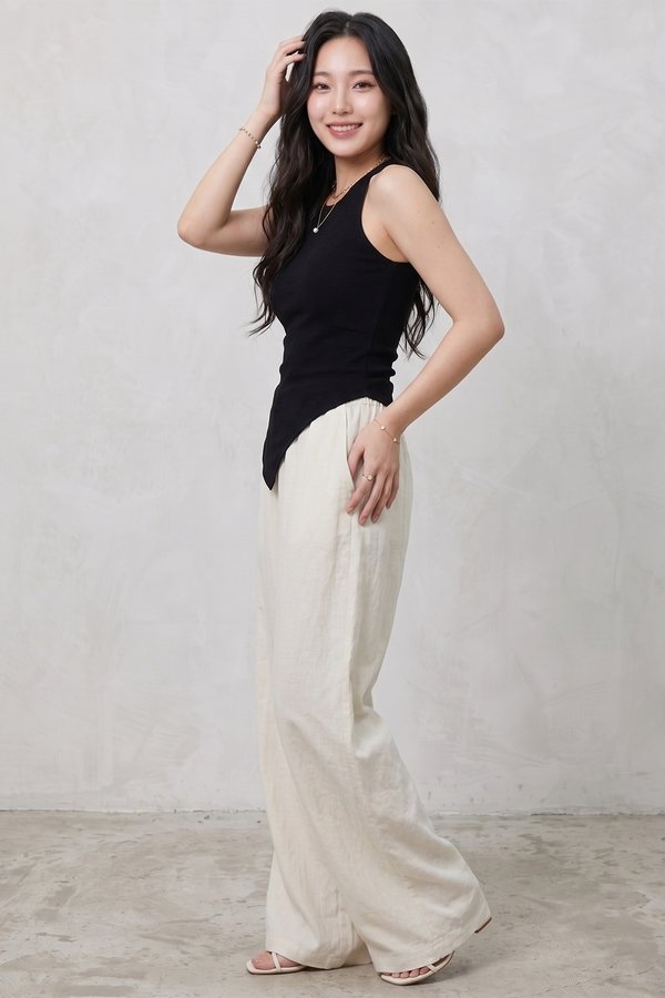 Cassandra Padded Top Black *PLUSH*